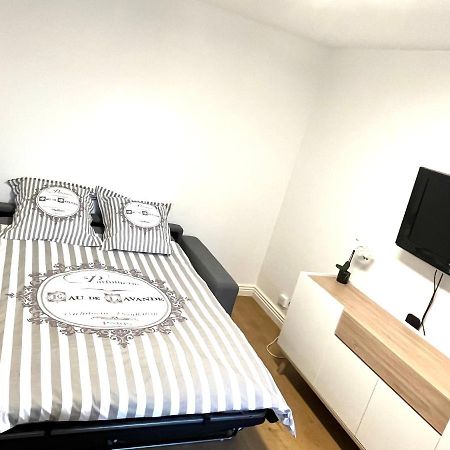 Deux Pieces Cosy A La Croisette Apartment Carrieres-sous-Poissy Luaran gambar